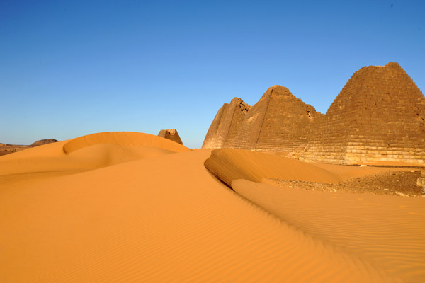Dune at the northern pyramid group, Mero