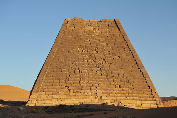 eg. N20 - King's Pyramid (unidentified), Mero