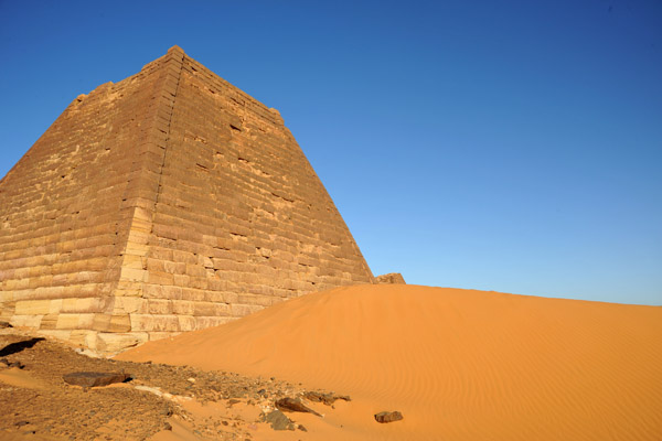 eg. N20 - King's Pyramid (unidentified), Mero