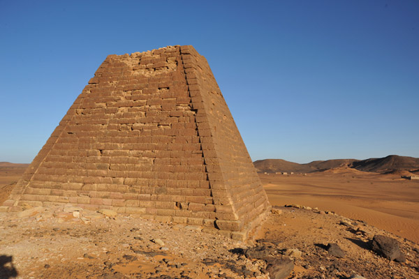 Beg. N21 - King's Pyramid (unidentified), Mero
