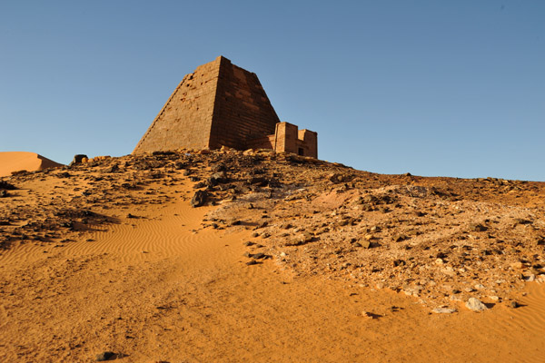 Beg. N22 - The Pyramid of King Natakamani, Mero