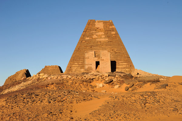 Pyramid Beg. N21, Mero
