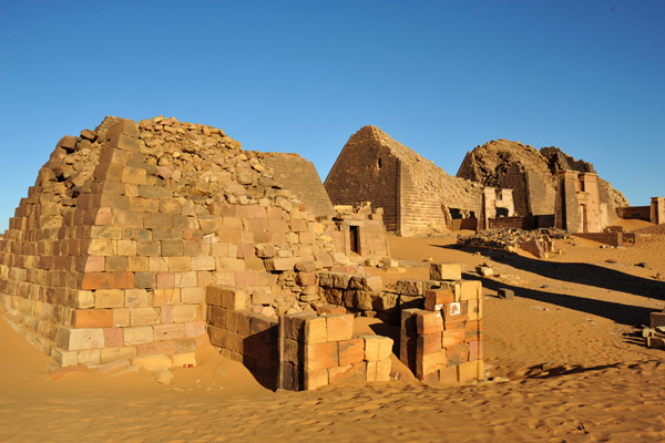 Ruins of Pyramid Beg. N17