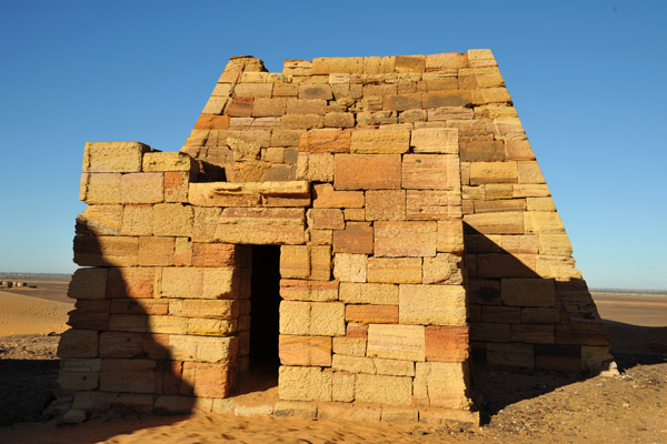 Pyramid Beg. N5, Tomb of Arikancharora, a prince or general