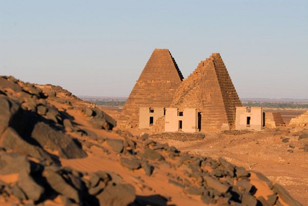 Southern Cemetery pyramids, Mero