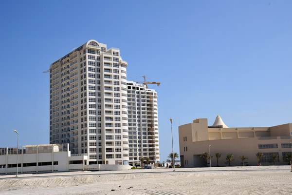 Tower at the head of the Central Lagoon, Amwaj Islands