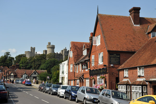 The White Hart and Arundel Castle