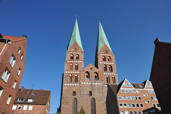 The Marienkirche was heavily damaged in March 1942 by Allied bombing of Lübeck