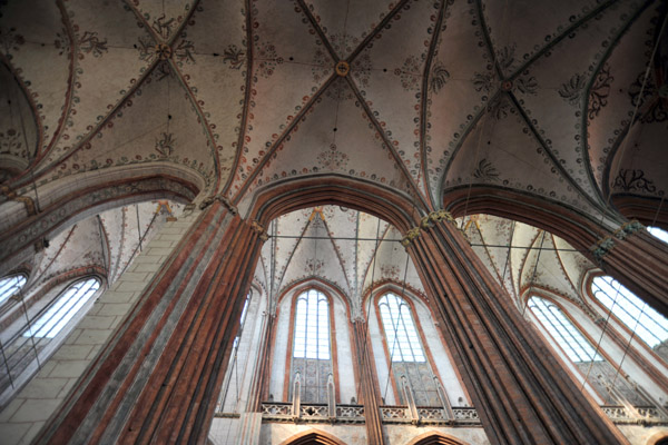 Vaulted ceiling of the aisle and nave