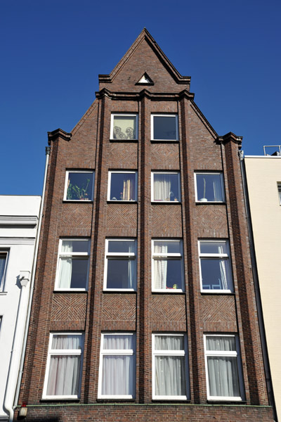 Modern hanseatic architecture, Große Burgstraße
