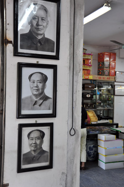 Portraits of Mao, Guangzhou (around Yingyuan Road)