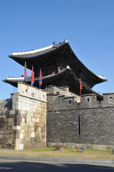 Paldalmun Gate, Suwon