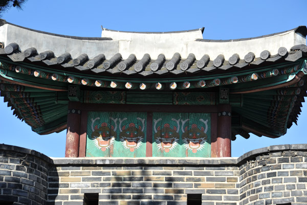 Roof with painting of four dragons, western wall, Hwaseong Fortress