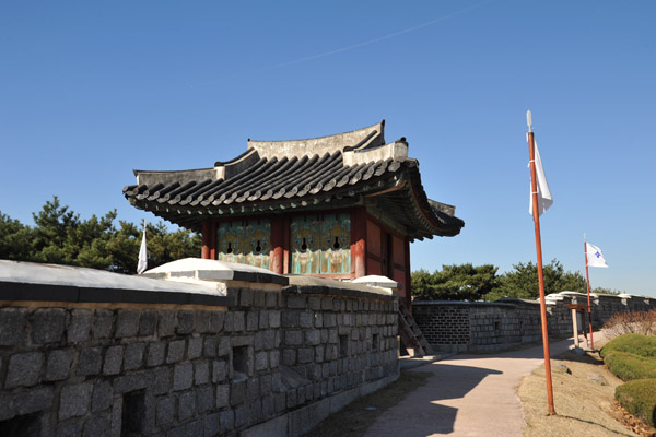 Tower of the white flag section of the wall - northwestern quarter