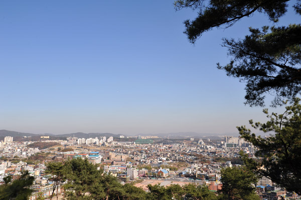 View of Suwon from near Seojangdae, Hwaseong Fortress