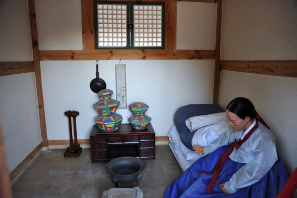 Chamber of a Palace Attendant, Hwaseong Palace