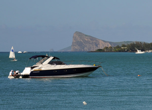 le Coin de Mire, a small island off the north coast of Mauritius