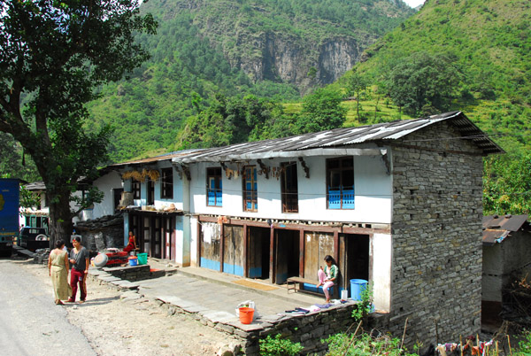 Roadside village along the Araniko Highway