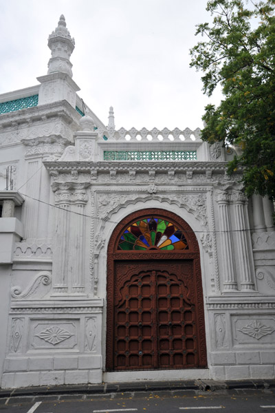 Queen Street entrance to the Jummah Masjid, Port Louis