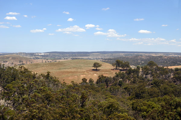 Climbing the hills east of Ballarat