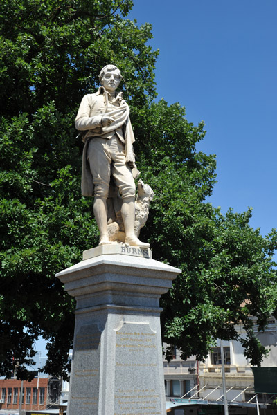 Statue of Robert Burns by Giovanni Udny, 1897