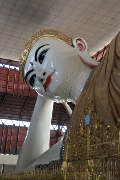 Reclining Buddha of Chaukhtatgyi Paya - 59 ft high