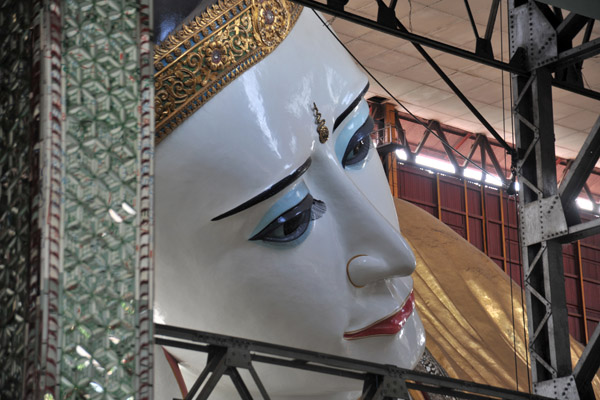 Reclining Buddha of Chaukhtatgyi Paya