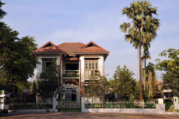 Monastery of Chaukhtatgyi Paya