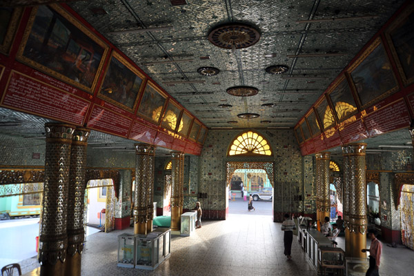 Entrance pavilion to Botataung Paya