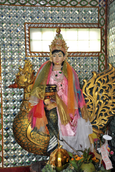 The nat (spirit) Thurathadi, Botataung Paya