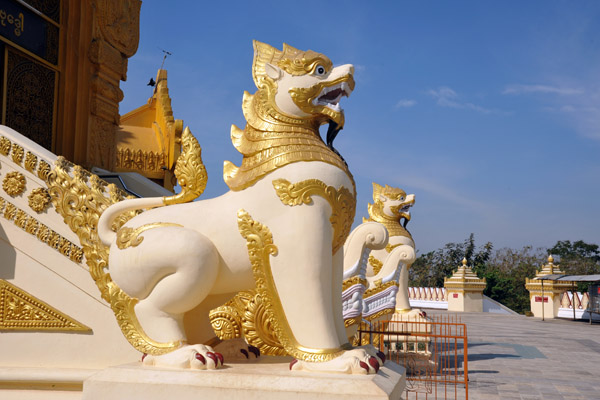 Burmese guardian lions at Swe Taw Myat Paya, Yangon