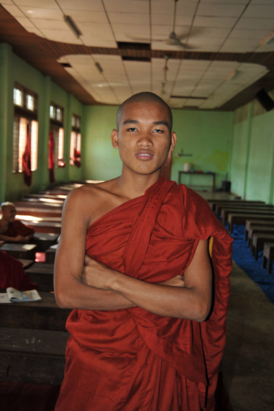 Burmese monk, Nagahlainggu Kalaywatawya Monastery