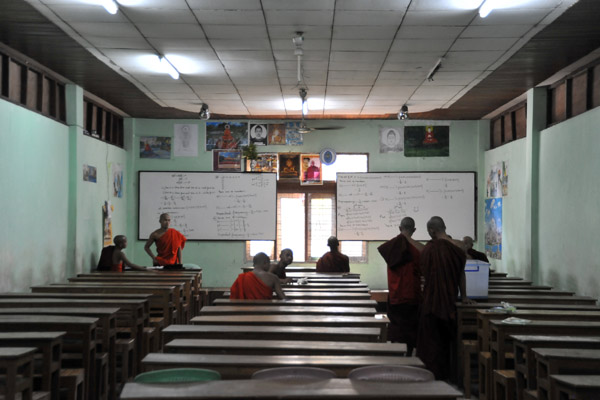 Nagahlainggu Kalaywatawya Monastic Education Centre - classroom