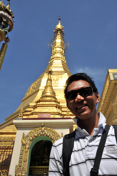 Dennis, Sule Pagoda