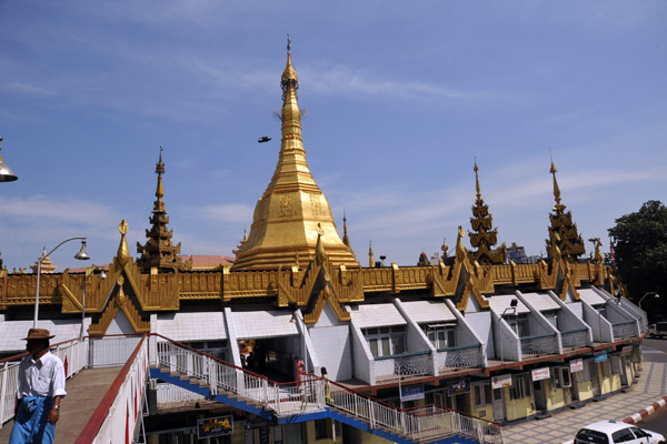 View from the southwestern pedestrian bridge, Sule Paya