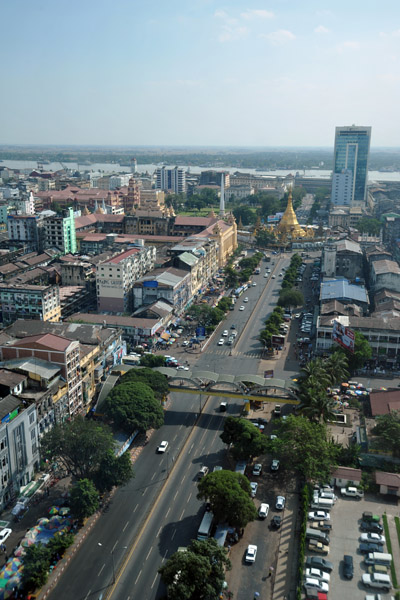 Sule Pagoda Road from Traders Hotel