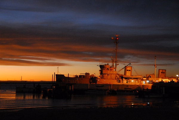 Mexican naval vessel at La Paz (sunset) - Auk-Class minesweeper ARM Valentn Gmez Faras (P110