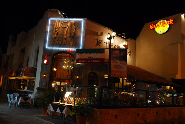 La Trattoria & Hard Rock Cafe, Cabo San Lucas
