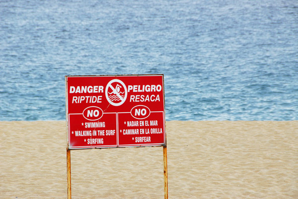 Danger Riptide - Peligro Resaca