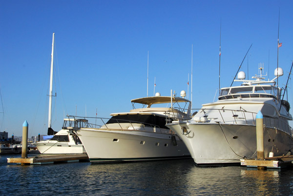 Large yachts from the USA - Marina of La Paz