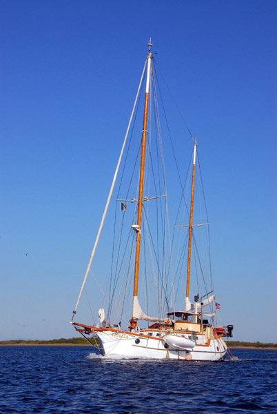 The twin-masted American sailboat Estelle off La Paz, Mexico