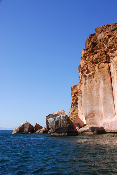 Cliffs of Espíritu Santo