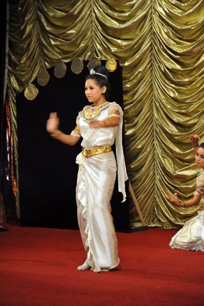 To me, Burmese, Thai, Khmer and Balinese dancing is all very similar