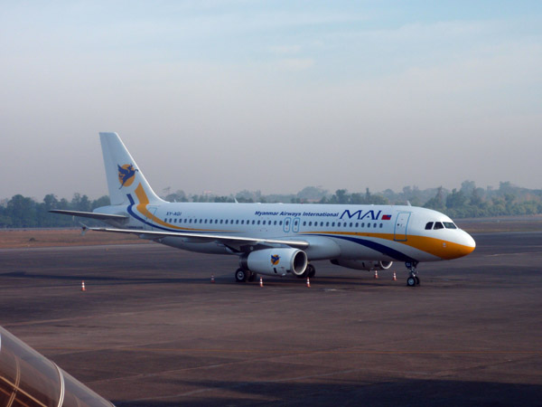 Myanmar Airways International (MAI) A320 (XY-AGI) at RGN