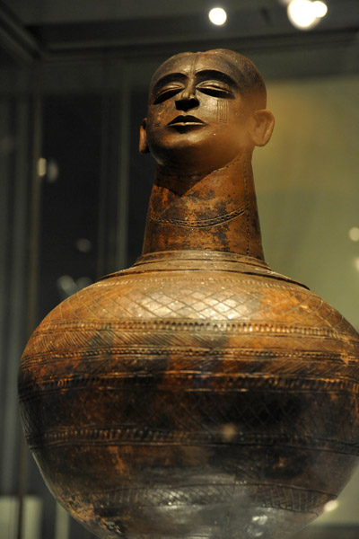 Potter water vessel, Zande people, Sudan, early 20th C.