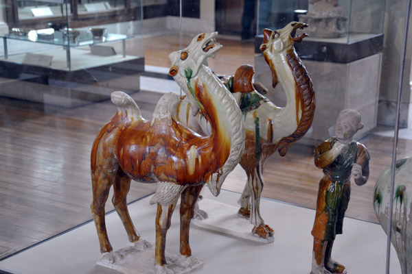 three-colored glazed pottery camels, Tang dynasty, early 9th C.