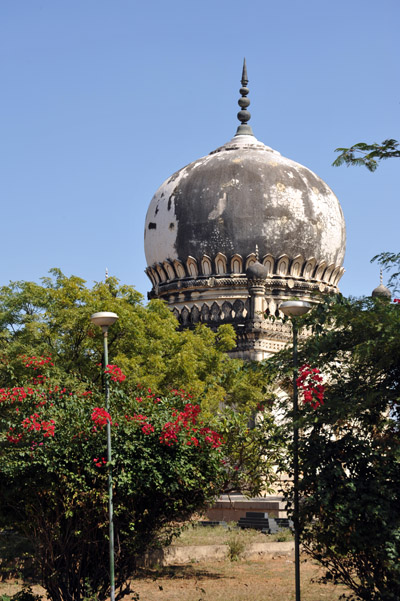 Tomb of Kulsoon Begum