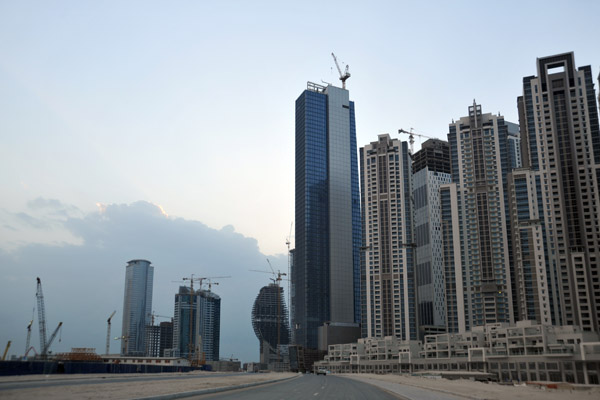 The road leading behind Executive Towers will hopefully eventually connect with Old Town/Dubai Mall/Burj Khalifa