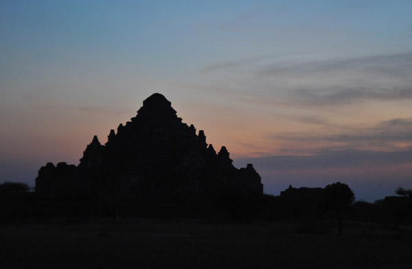 Dhammayangyi Pahto (12th Century), the largest temple at Bagan