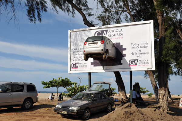Angola Seguros billboard, Ilha do Cabo